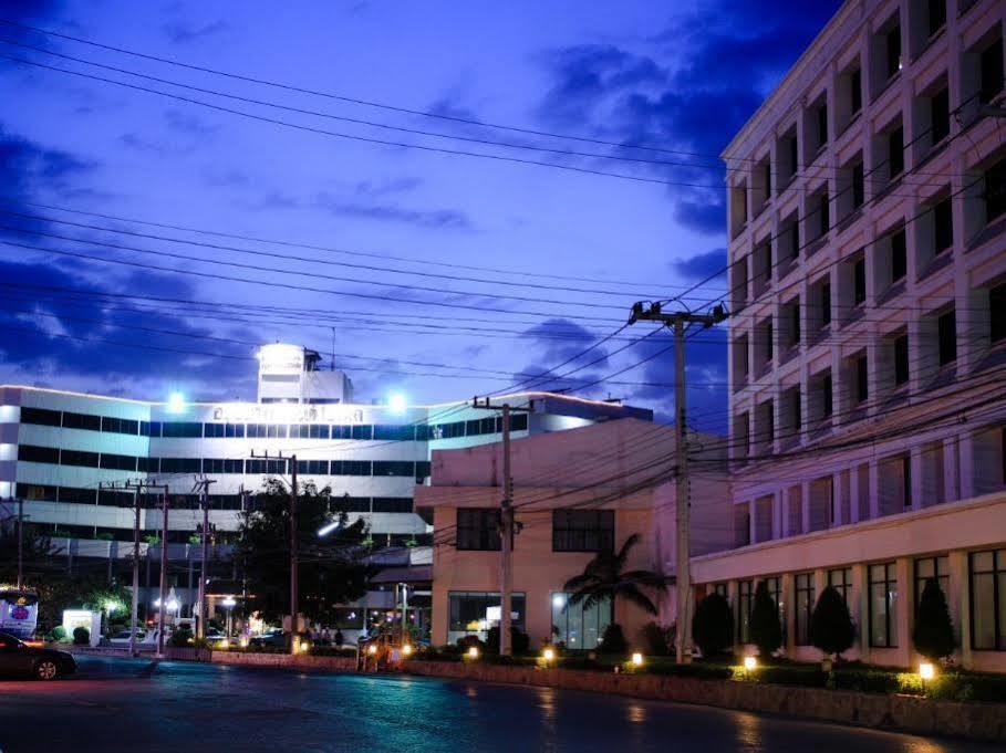 Ayutthaya Grand Hotel Esterno foto